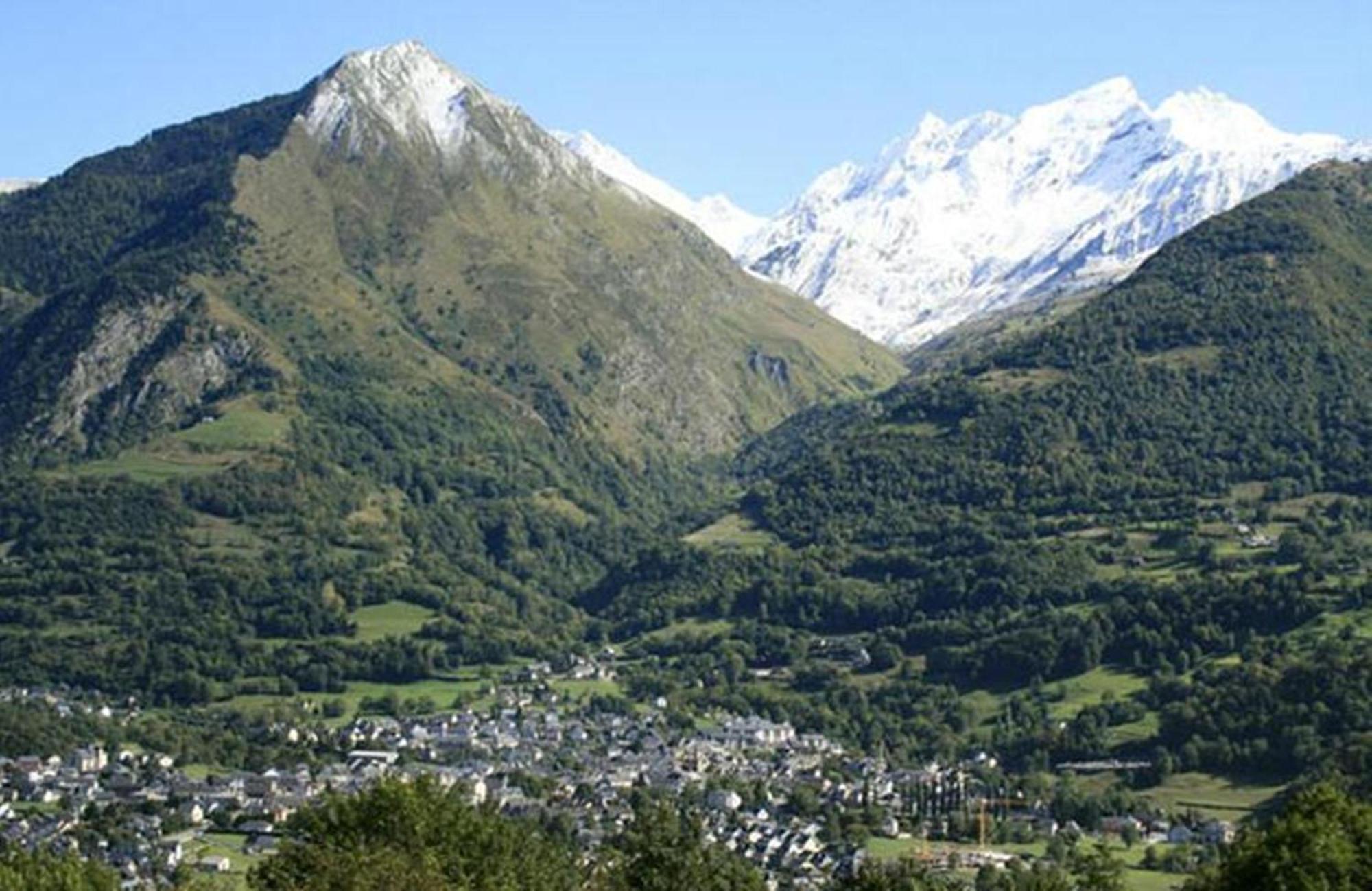 Hotel Le Montaigu Luz-Saint-Sauveur Exteriör bild