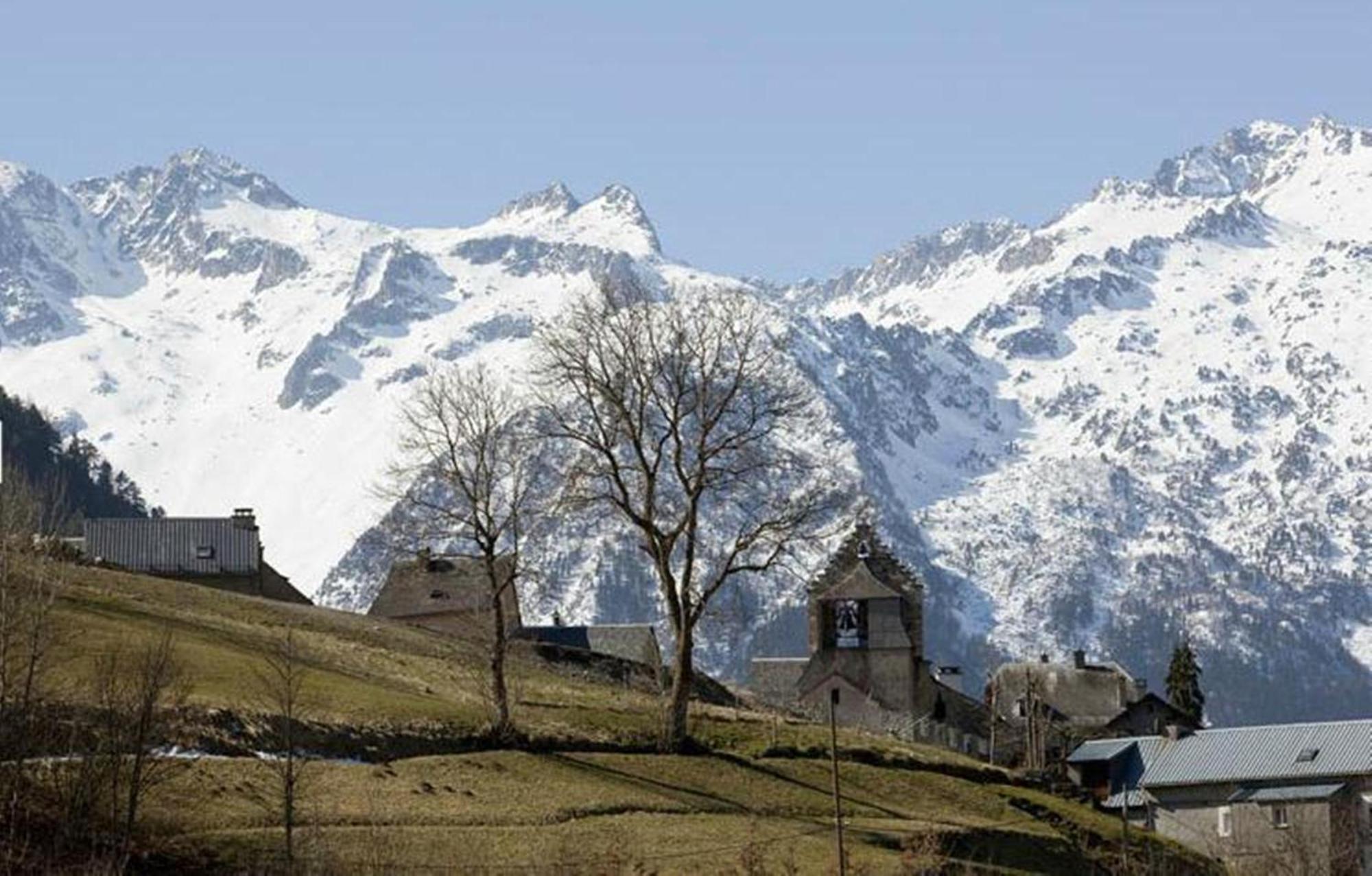 Hotel Le Montaigu Luz-Saint-Sauveur Exteriör bild