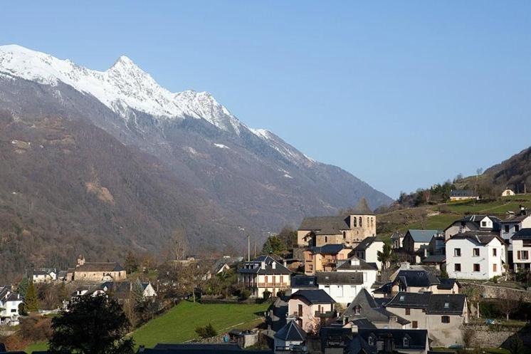 Hotel Le Montaigu Luz-Saint-Sauveur Exteriör bild